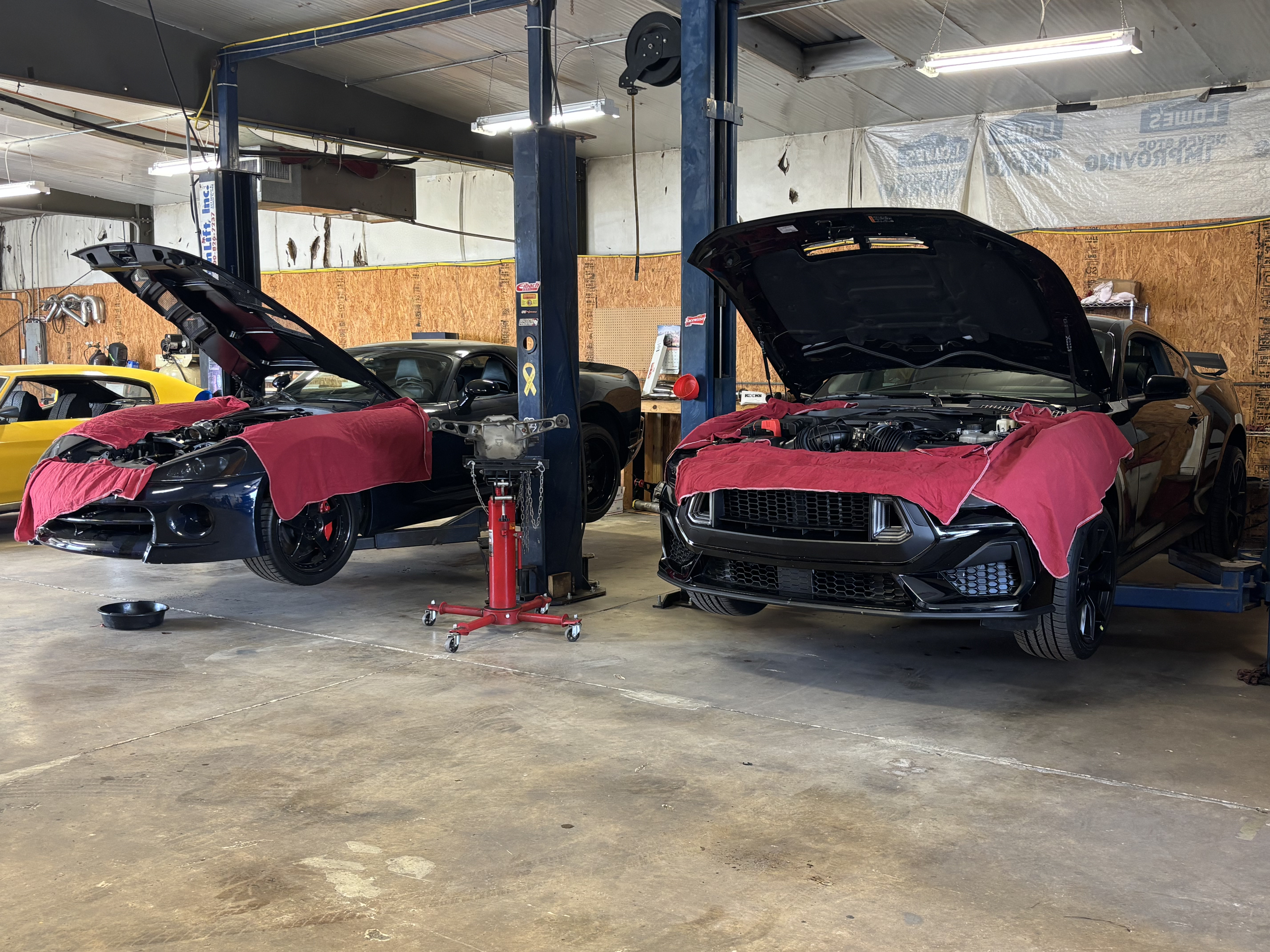 2025 Ford Mustang GT — photo 2